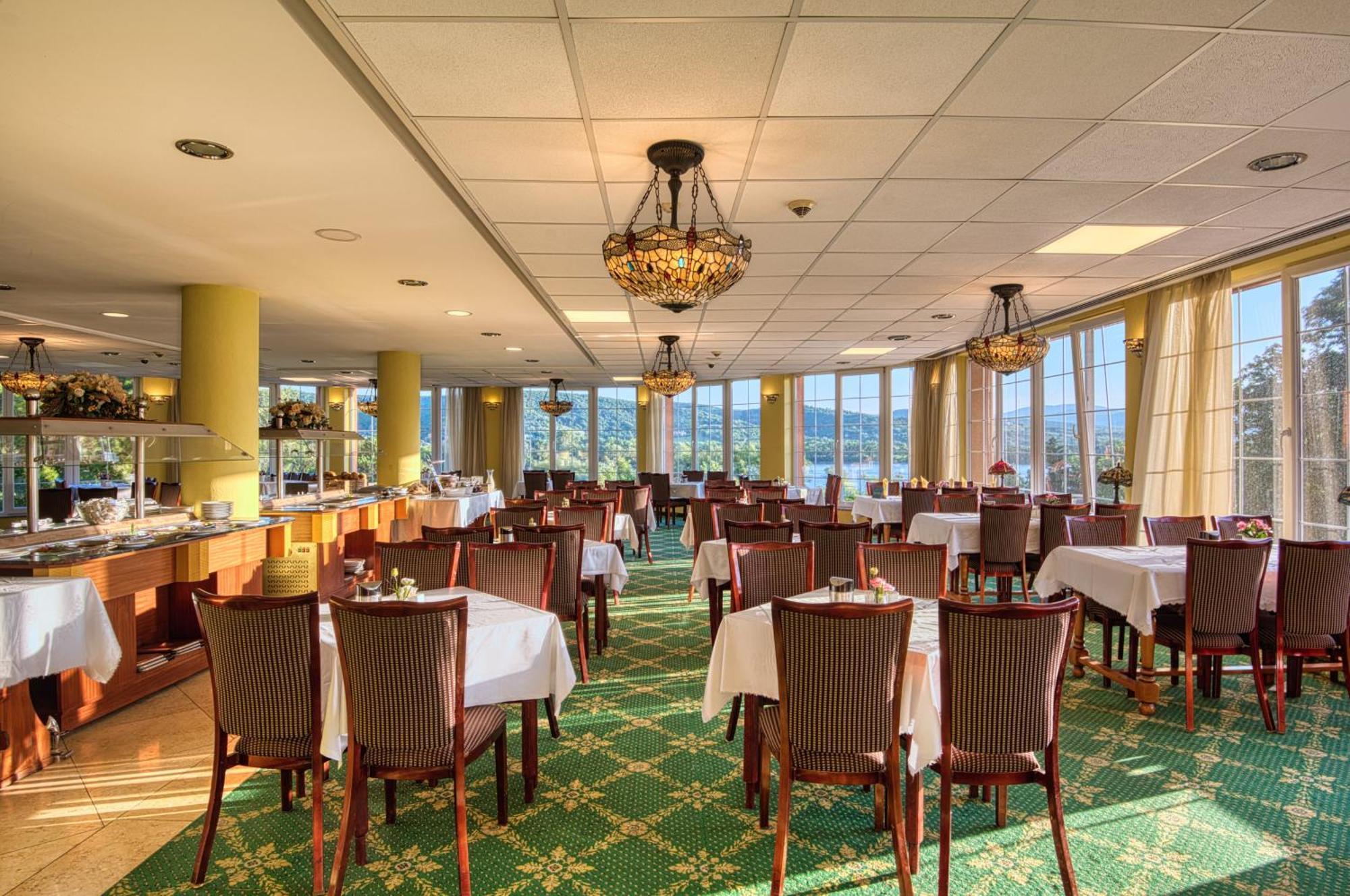 Hotel Bellevue Esztergom Esterno foto