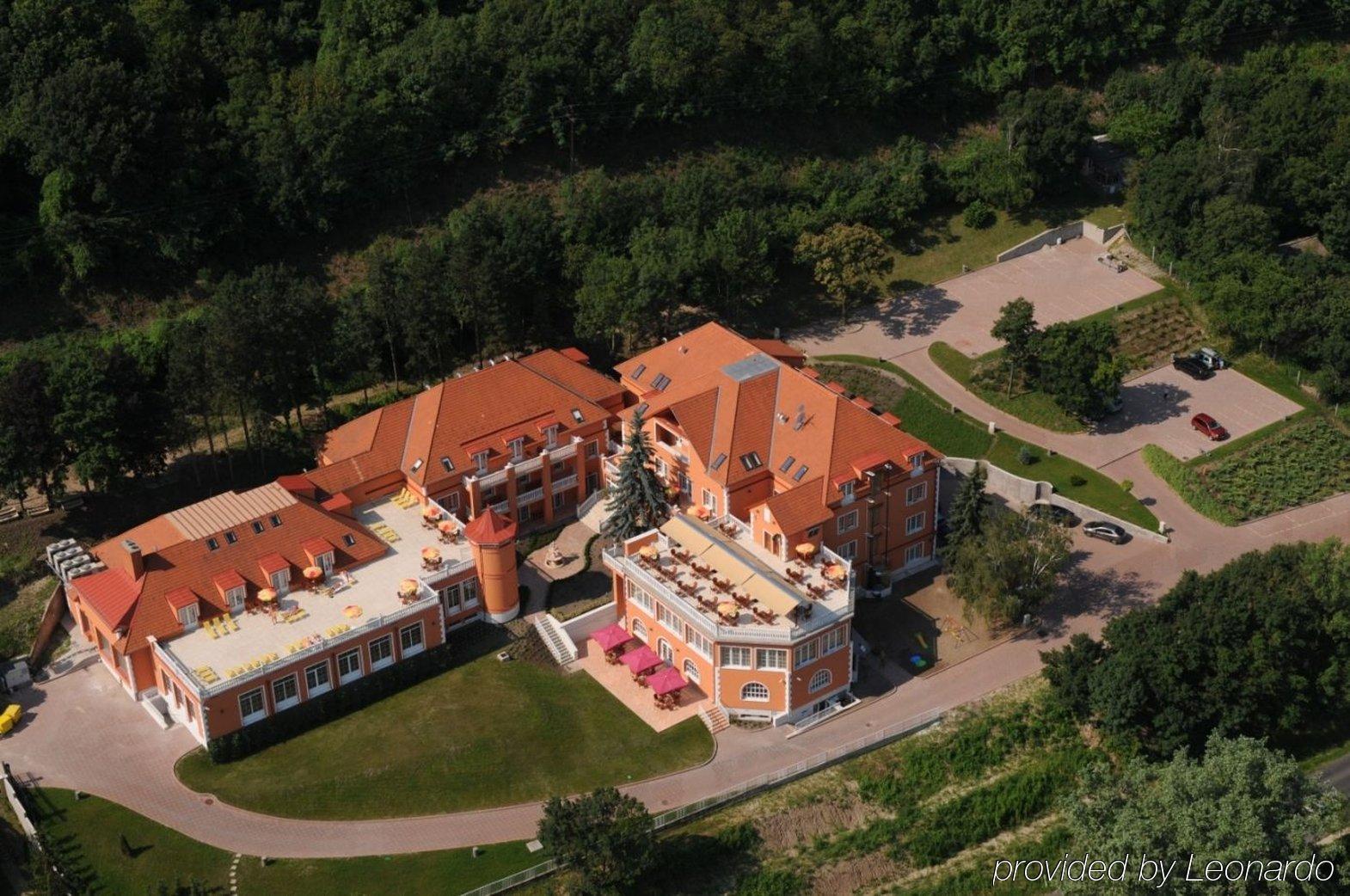 Hotel Bellevue Esztergom Esterno foto